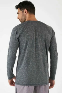 Nike - Long Sleeve Hydroguard T-Shirt (Black) -UK Swimsuit Sales 2024 nike long sleeve hydroguard t shirt black 13