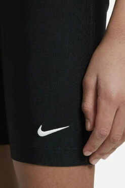 Nike - Swim Boy's Hydrastrong Jammer (Black) 13 Nike - Swim Boy's Hydrastrong Jammer (Black) -UK Swimsuit Sales 2024 nike swim boys hydrastrong jammer black 6